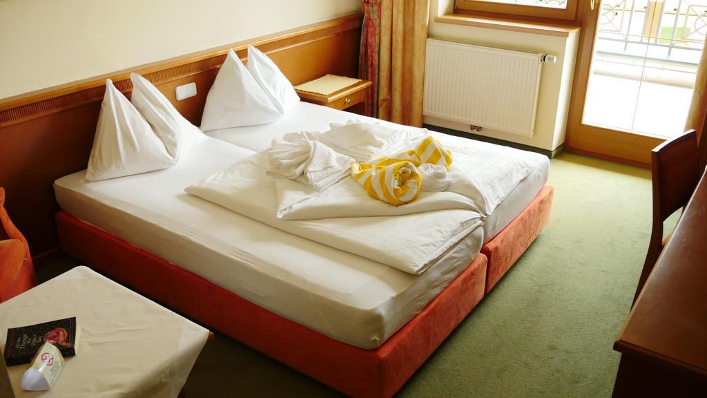 Hotel Pillerseehof Sankt Ulrich am Pillersee Buitenkant foto