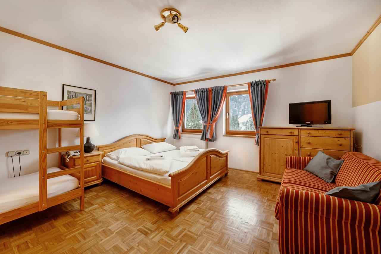 Hotel Pillerseehof Sankt Ulrich am Pillersee Kamer foto