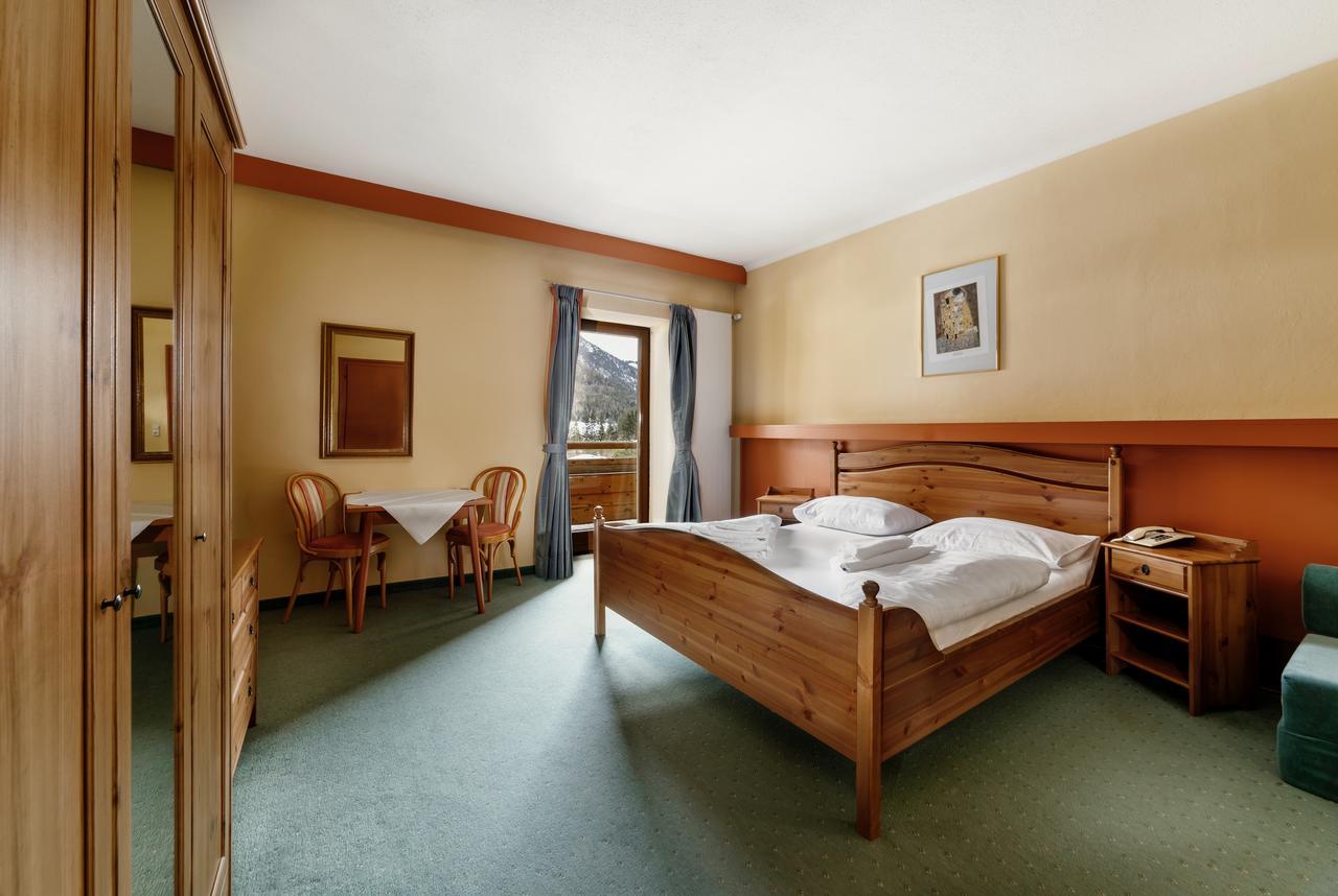 Hotel Pillerseehof Sankt Ulrich am Pillersee Kamer foto