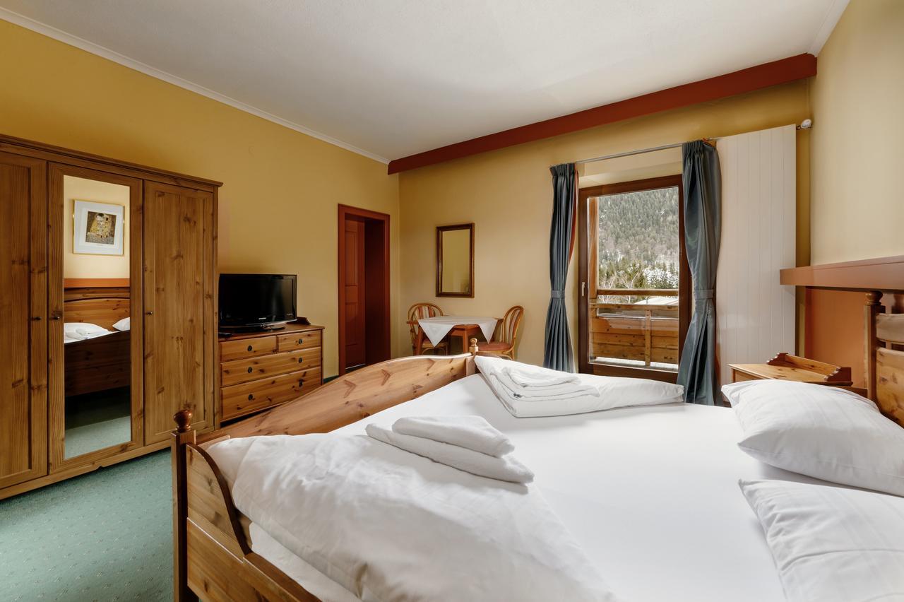 Hotel Pillerseehof Sankt Ulrich am Pillersee Kamer foto
